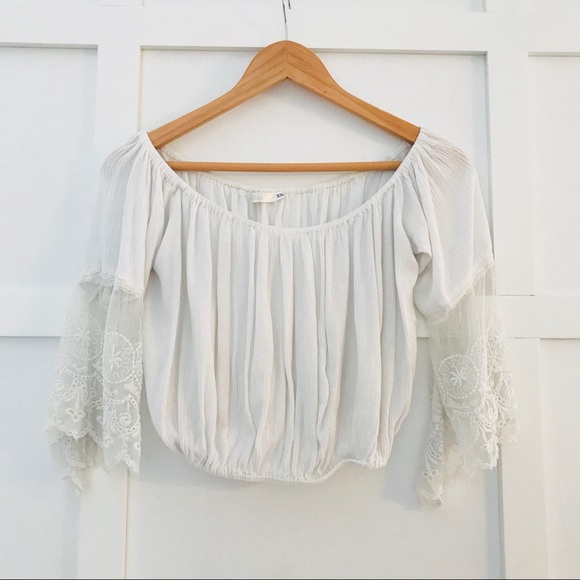 LF Millau cropped lace off shoulder top - Picture 3 of 3